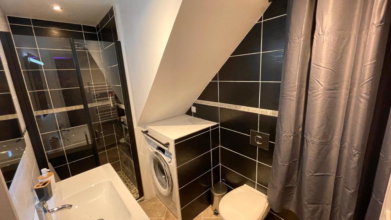 Mille Et Une Nuit, Appartement Classe 3 Etoiles En Rdc Avec Exterieur Et Parking Dole Buitenkant foto